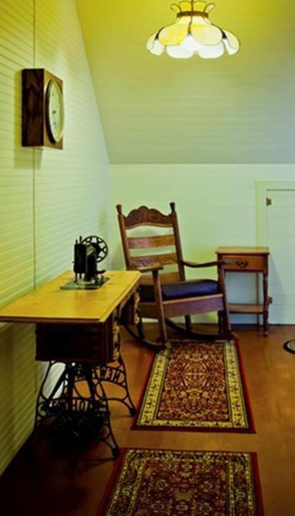Room image 4